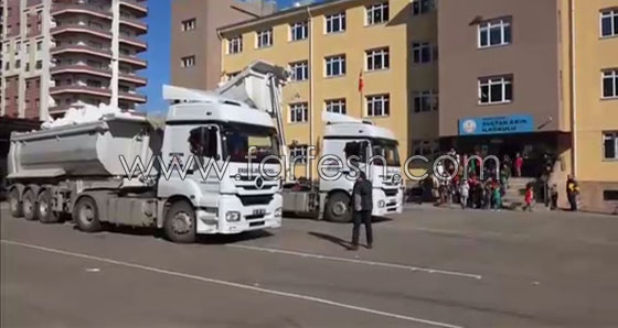 شاحنات محملة بالثلوج لإسعاد الأطفال في تركيا صورة رقم 5