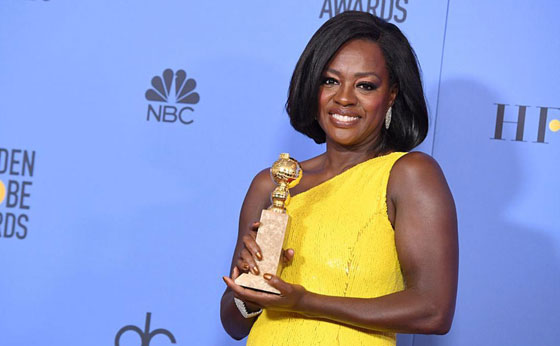 لا لا لاند يحصد 7 جوائز غولدن غلوب ومونلايت افضل فيلم درامي صورة رقم 3