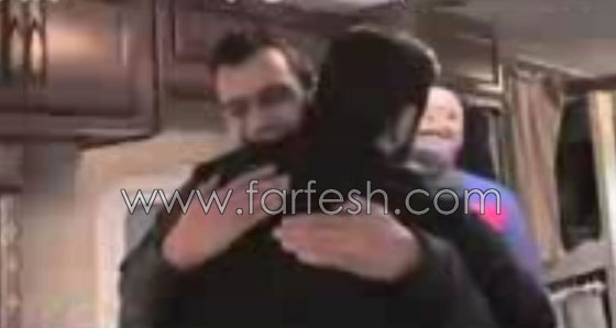فيديو تامر حسني يحقق أمنية شاب ويجعله يبكي فرحاً  صورة رقم 3