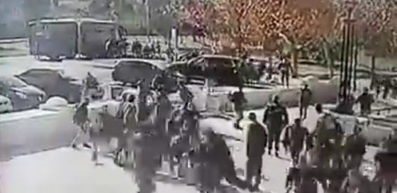 لماذا هرب الجنود الاسرائيليون ولم يوجهوا لدى تنفيذ عملية الدهس! فيديو صورة رقم 2