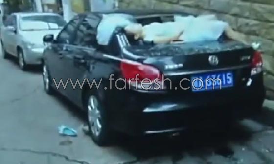 عروس مجبرة على الزواج تلقي بنفسها من النافذة في فستان الزفاف صورة رقم 4