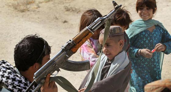 احدث ابداعات داعش! حالة الطقس في ولاياته وتدريب الاطفال على الذبح صورة رقم 5