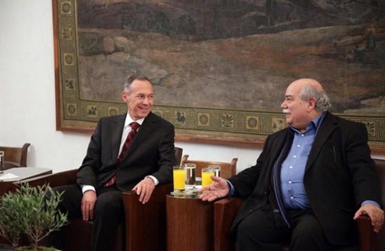  العثور على رئيس القنصلية الروسية في اليونان ميتا بشقته في أثينا صورة رقم 1