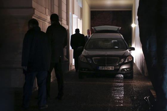  العثور على رئيس القنصلية الروسية في اليونان ميتا بشقته في أثينا صورة رقم 4