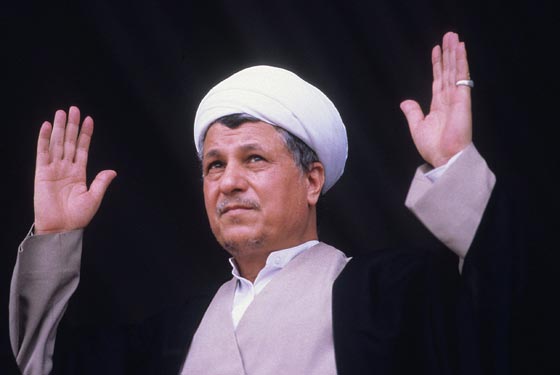 عشرات الآلاف يشيعون الرئيس الايراني الاسبق هاشمي رفسنجاني صورة رقم 6