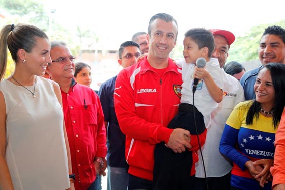 فنزويلا تنقلب على مادورو ورئيس لأب سوري وام لبنانية قد يتولى حكم البلاد صورة رقم 6