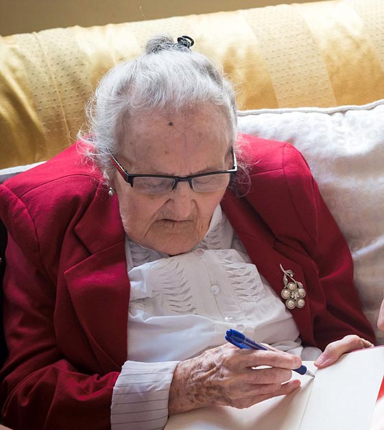  وفاة أول صحافية كشفت عن اندلاع الحرب العالمية الثانية صورة رقم 1