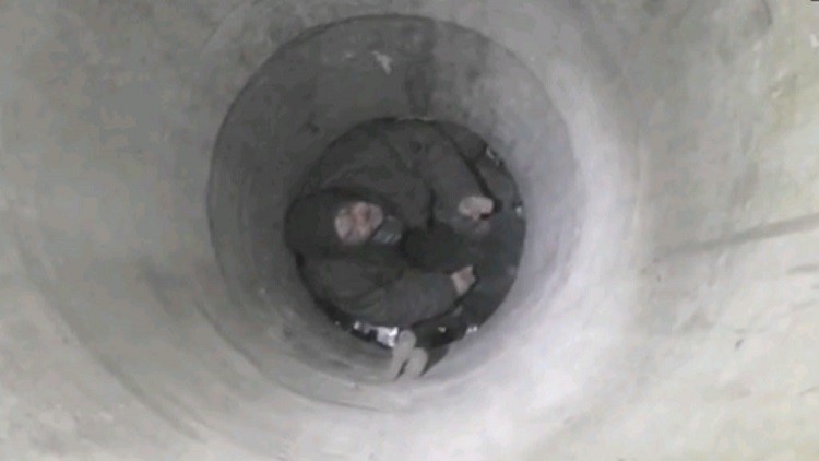 صربي ينجو من الموت بعد ان قضى أكثر من يومين في بئر متجمدة صورة رقم 1