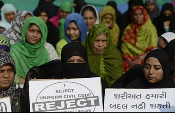 الهند: مسلمات يطالبن بإلغاء لفظ عبارة 