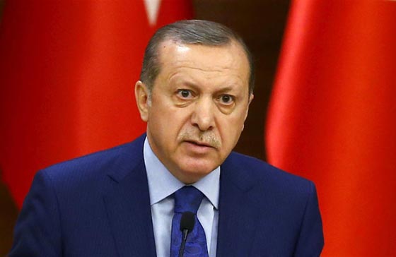 عراك في البرلمان التركي خلال التصويت على التعديل الدستوري  صورة رقم 4