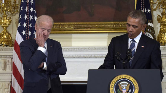 فيديو مؤثر.. دموع بايدن تنهمر عندما فاجأه اوباما بوسام الحرية صورة رقم 19