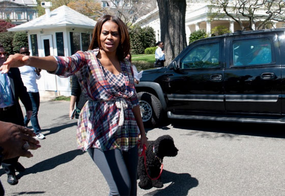 اجواء متوترة في البيت الابيض قبل اخلائه وكلبة اوباما تعض صديقة ابنته صورة رقم 14