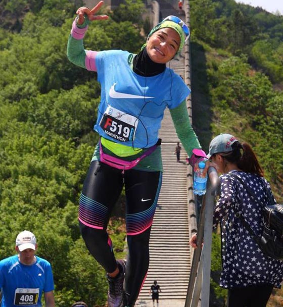  منال رستم: تخلت عن مهنتها كطبيبة صيدلية لتخاطر وتتسلق أعلى جبال العالم صورة رقم 4