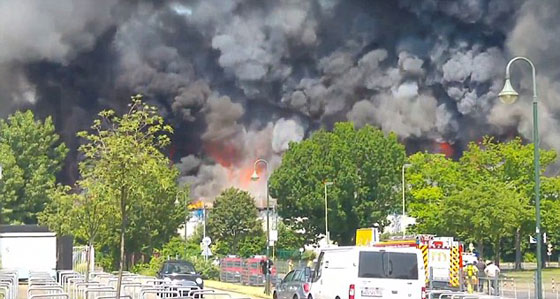 السجن سنة واحدة لامرأة المانية اضرمت النار في نزل خصص للاجئين صورة رقم 2