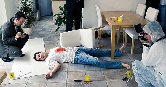 سيلفي الموت.. صور وضعية الموت تذهل العالم وتثير موجة استياء صورة رقم 25