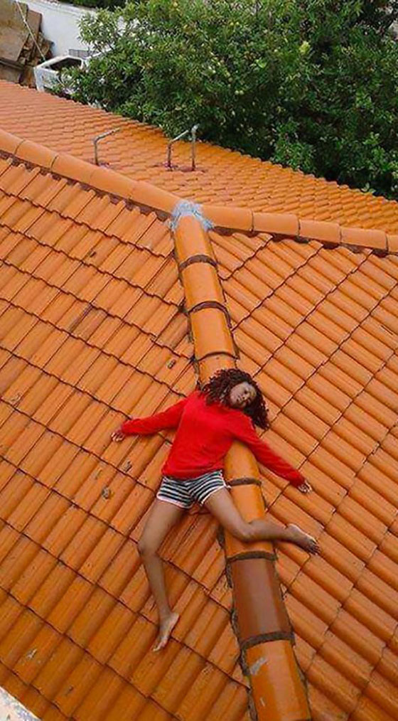 سيلفي الموت.. صور وضعية الموت تذهل العالم وتثير موجة استياء صورة رقم 6