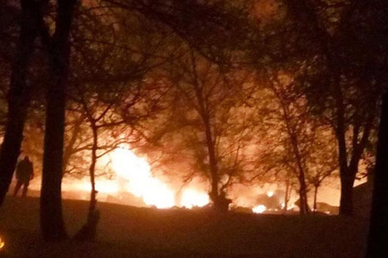 تحطم طائرة نقل تركية في حي سكني بقرغزستان ومقتل 32 شخصا.. فيديو صورة رقم 11