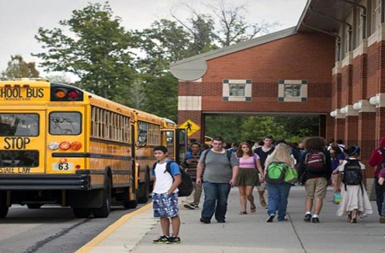 منع طالبة مسلمة امريكية من ركوب حافلة المدرسة بسبب حجابها! صورة رقم 3