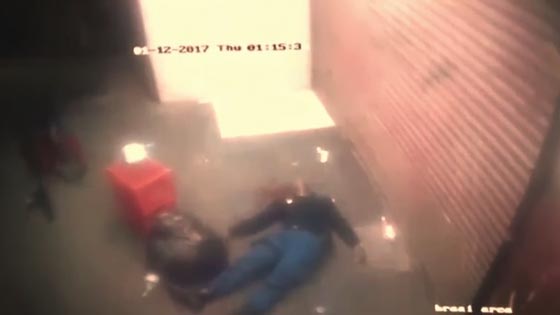 الشرطة تغطي والكاميرا تفضح جريمة قتل ضابط شرطة على يد زميله؟ فيديو صورة رقم 3