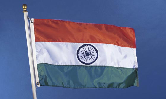 غضب في الهند.. شبشب غاندي على موقع أمازون ويطالبون بالاعتذار صورة رقم 1