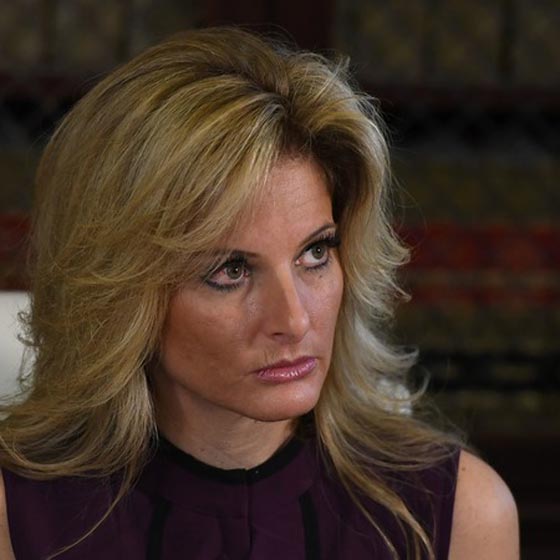 الحسناء التي اتهمت ترامب بالتحرش رفعت دعوى ضده بتهمة التشهير   صورة رقم 6