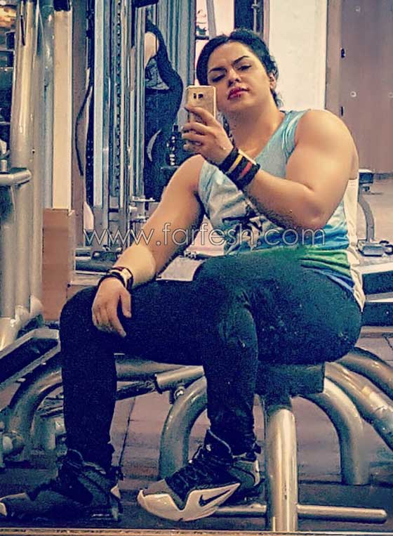حبس بطلة كمال اجسام ايرانية لانها استعرضت عضلاتها! صور صورة رقم 16