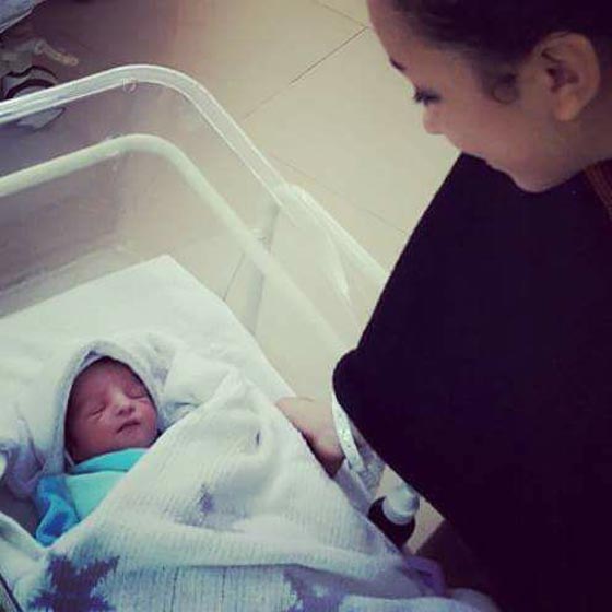 بلاغ ضد هدير مكاوي ام الطفلة غير الشرعية والمطالبة بتنفيذ (التعزيز) صورة رقم 1