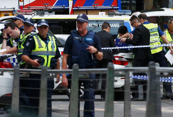 مقتل 3 اشخاص واصابة العشرات في حادث دهس متعمد في ملبورن.. فيديو صورة رقم 4