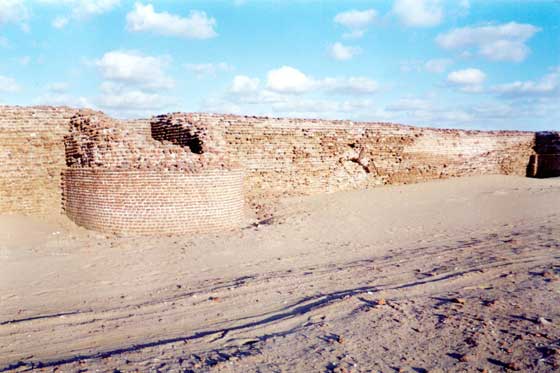 من هذا الباب دخل انبياء الله ابراهيم ويوسف والحضارة الاسلامية الى مصر صورة رقم 2