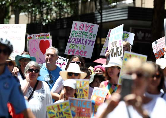 ترامب رئيس للمنقسمين.. بين مناصرين له ومحتجين في الشوارع صورة رقم 23