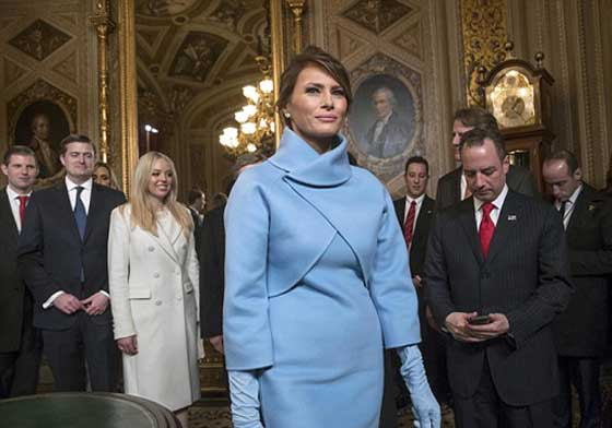 ميلانيا ترامب تستحضر جاكلين كينيدي بمعطف يحمل مسحة الستينيات صورة رقم 7
