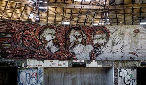  ما هي قصة الجسم الفضائي السوفيتي المهجور على قمة جبل في بلغاريا؟ صورة رقم 8