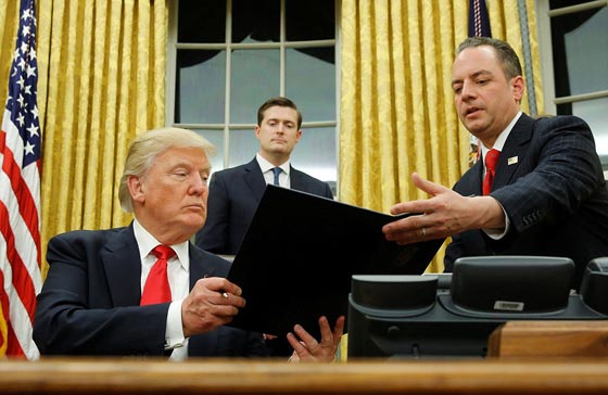 خلافا لقرار ترامب.. محكمة امريكية تأمر بدخول عالقين وعدم ترحيلهم صورة رقم 11