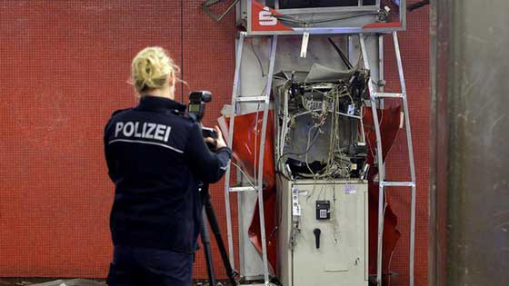 الصراف الآلي.. اهم اختراع مصرفي حيوي يحتفل بميلاده الخمسين صورة رقم 7