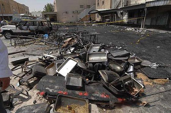 اضرمت النار بخيمة العرس واحرقت 56 شخصا انتقاما من زوجها  صورة رقم 2