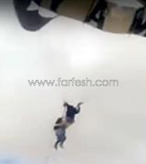 قفزة كارثية لفتاتين مصريتين اثناء ركوب الباراشوت.. فيديو صورة رقم 5