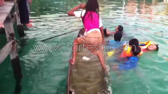 طفلة ذكية تنقذ قاربا صغيرا من الغرق.. شاهد الفيديو صورة رقم 2