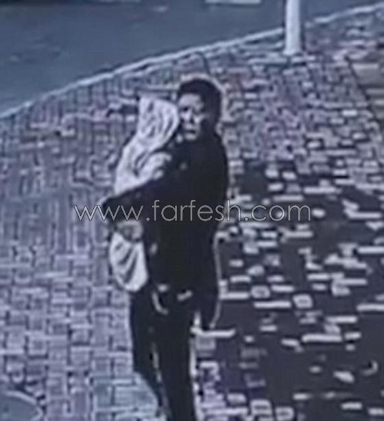 عرض ابنه للبيع لشراء سيارة فارهة لزوجته التي يرغب في طلاقها.. فيديو صورة رقم 1