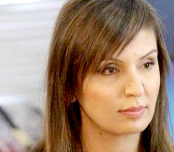 مذيعة لبنانية كفيفة تدخل غينيس بأطول بث مباشر على قناة تلفزيونية صورة رقم 1