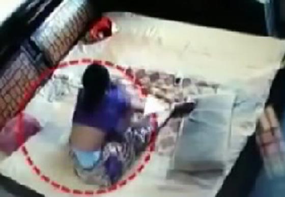 وضع كاميرا خفية في غرفة نومه فاكتشف جريمة وحشية اقترفتها زوجته صورة رقم 1