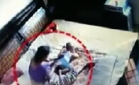 وضع كاميرا خفية في غرفة نومه فاكتشف جريمة وحشية اقترفتها زوجته صورة رقم 2