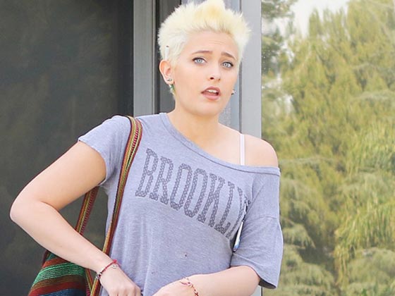 ابنة مايكل جاكسون تعترف بتعرضها للاغتصاب ومحاولتها الانتحار صورة رقم 5