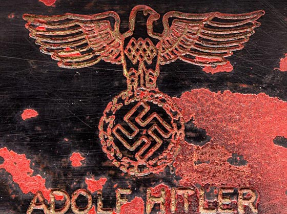  للبيع: هاتف هتلر الذي استخدمه لقتل الملايين بنصف مليون دولار صورة رقم 3