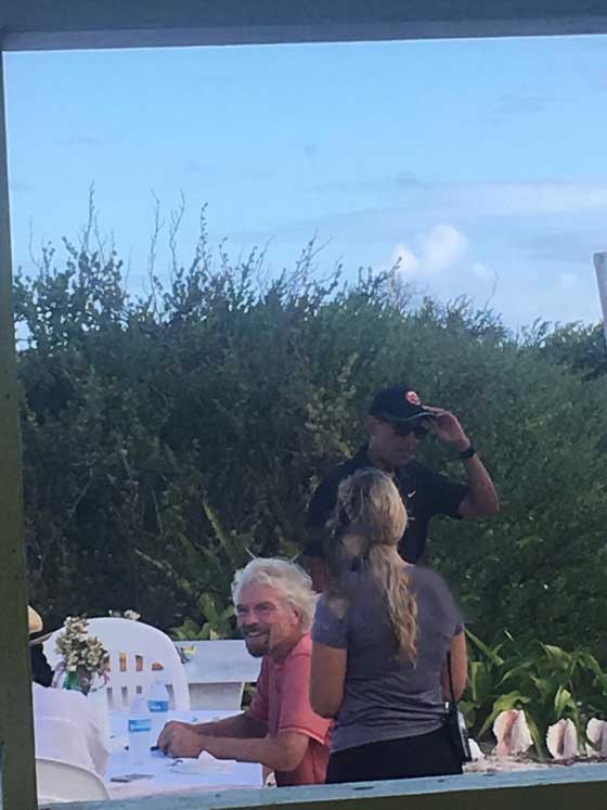 صور الرئيس السابق  أوباما يقضي اجازته مع ميشيل في جزر الكاريبي صورة رقم 3