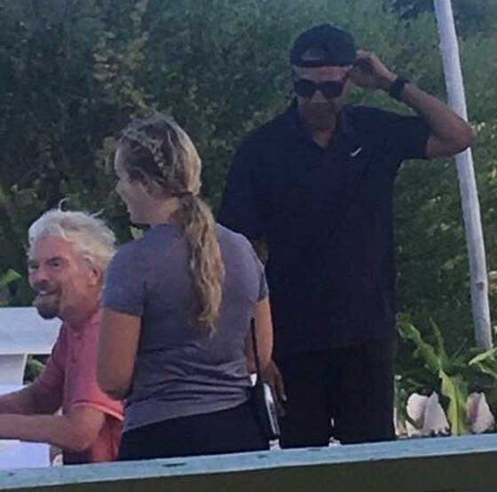 صور الرئيس السابق  أوباما يقضي اجازته مع ميشيل في جزر الكاريبي صورة رقم 5