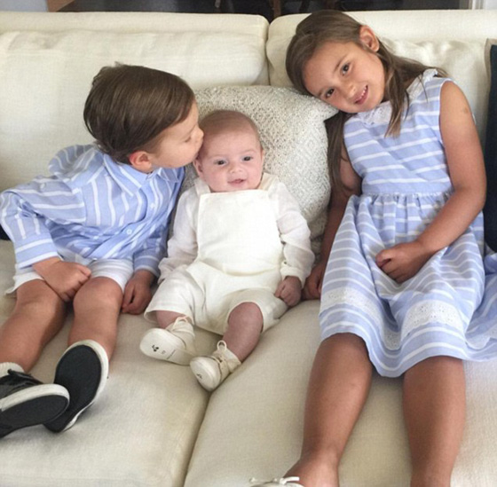 حفيدة ترامب تشعل المواقع باغنية صينية والجد لم يعايد الشعب الصيني صورة رقم 20