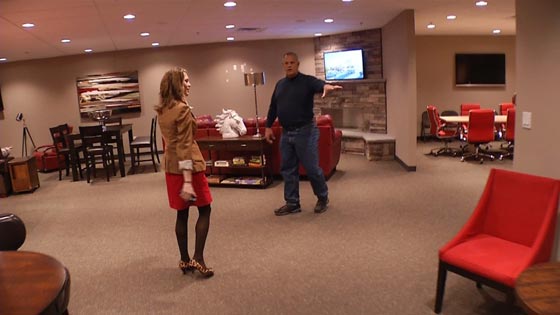 بالطائرات والدراجات النارية والمخابئ الجوفية يواجه الاثرياء نهاية العالم صورة رقم 23