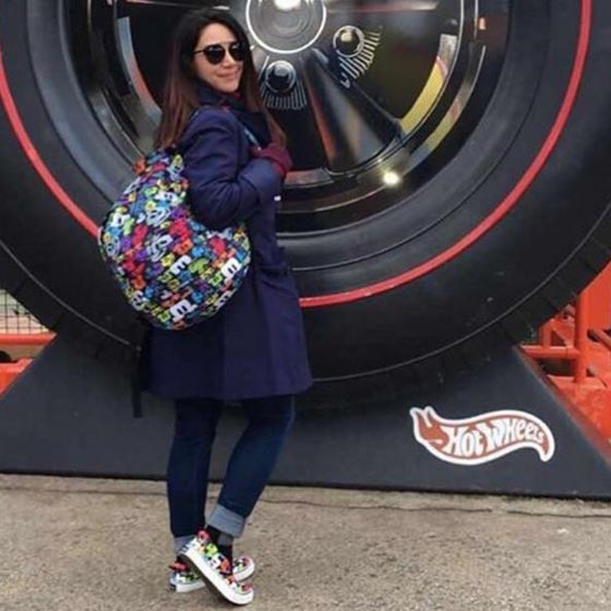  صور فنانات عربيات تفضح قصر قامتهن، احداهن طولها 147 سم فقط! صورة رقم 21