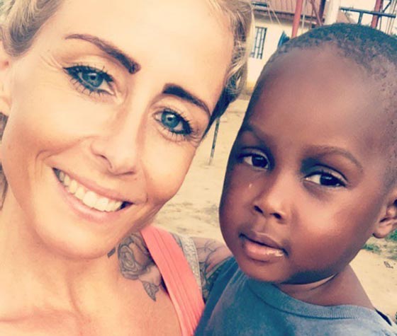 هل تذكرون الطفل النيجيري المشرد؟ قصة انسانية منحته حياة جديدة صورة رقم 3