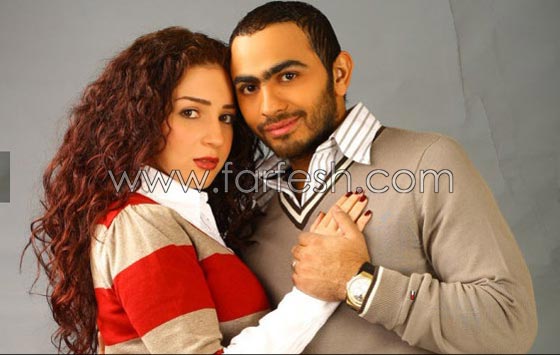 فيديو وصور تامر حسني قبل وبعد (باروكة) شعر مستعار: الفارق هائل! صورة رقم 3